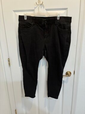 torrid Black Stretch Mid-Rise Jeggings